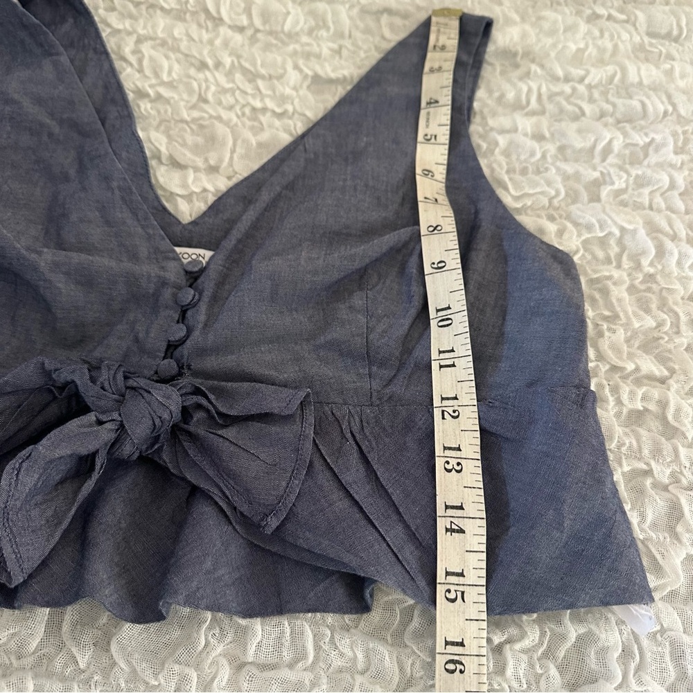 Chambray Ruffle Crop Top by Thakoon Size 10 - Picture 14 of 15